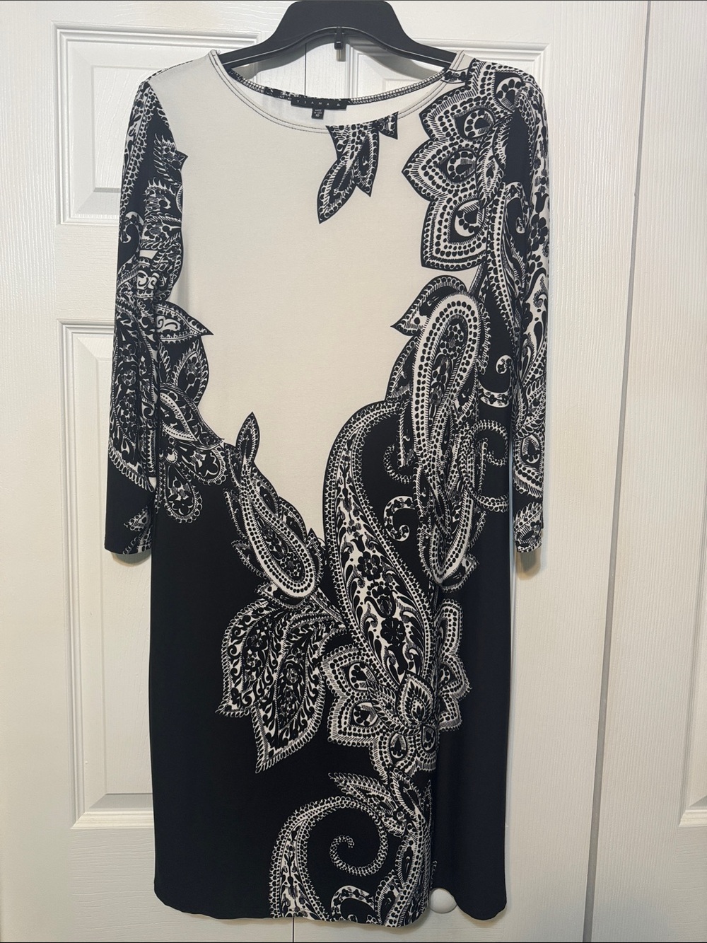 Tiana B. Black and White Paisley Long-Sleeve Sheath Dress